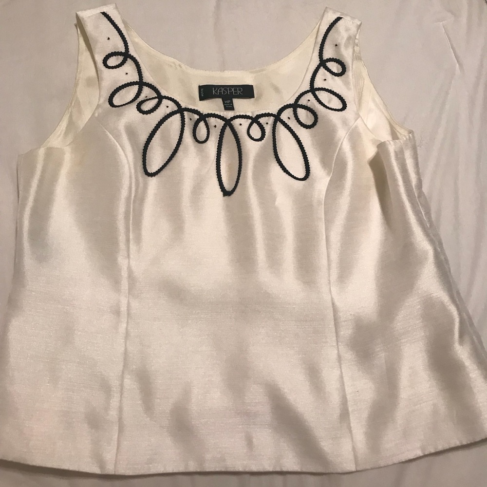White top with embroidery